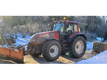 VALTRA T190 2004A