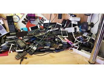 650 TELEFONI