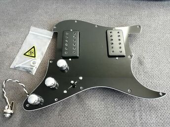 FENDER STRATOCASTER LOADED PICKGUARD 920D DIMARZIO