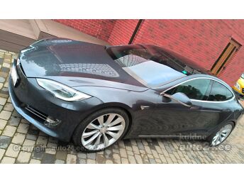 TESLA MODEL S LONG 100D 421 kW -18