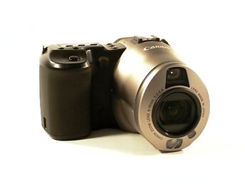 DIGIKAAMERA CANON POWERSHOT PRO 70 - GARANTII