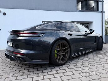 PORSCHE PANAMERA 4S 2.9 412 kW -21
