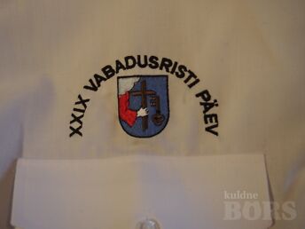 VABADUSRISTI PÄEVADE SÜMBOOLIKAGA SÄRK JA FLIIS