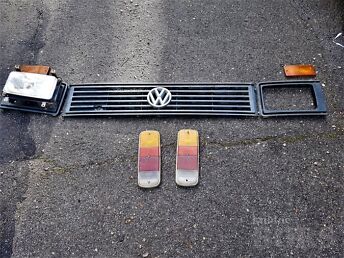 VW LT 28 , LT 31 PARMPOOLNE ESITULI JA ILUVÕRE+TULEDE RAAMID+ ESIMESED SUUNATULEDE KLAASID