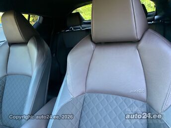 TOYOTA C-HR CROSSOVER LUXURY 1.8 72 kW -21
