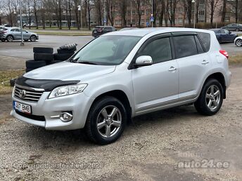 TOYOTA RAV4 2.2 110 kW -10