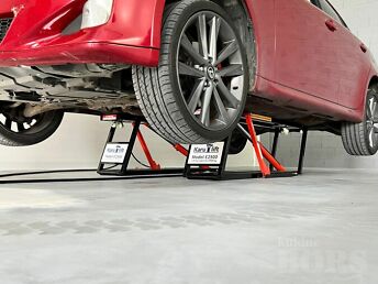 KARULIFT E2500 HÜDRAULILINE AUTOTÕSTUK