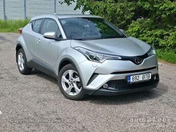 TOYOTA C-HR 1.2 85 kW -17