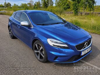 VOLVO V40 R-DESING D4 2.0 140 kW -17