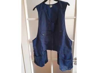 TÖÖRIIETUS VEST