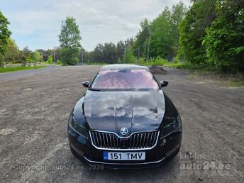SKODA SUPERB 1.4 110 kW -17