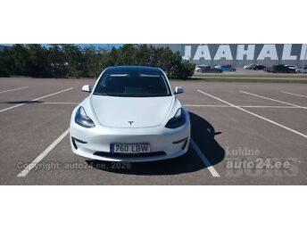 TESLA MODEL 3 LONG RANGE AWD 153 kW -21