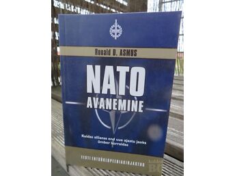 RONALD D. ASMUS "NATO AVANEMINE"