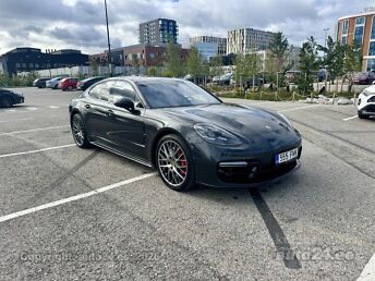 PORSCHE PANAMERA TURBO 4.0 404 kW -17