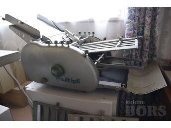 MULTIPLI EMBEE 4-TASKUGA VOLTIJA