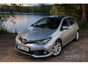 TOYOTA AURIS 1.6 97 kW -16