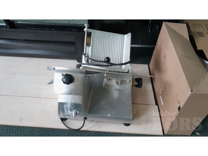 LIHAVIILUTAJA CEG AG 300