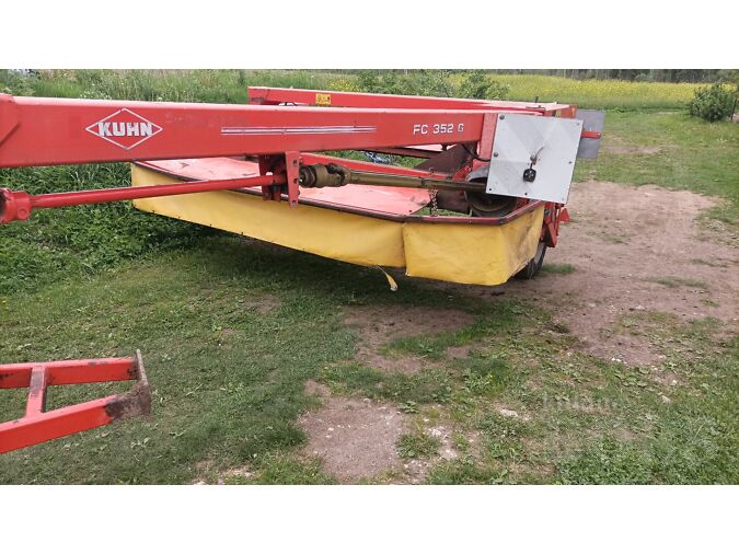 KUHN 352