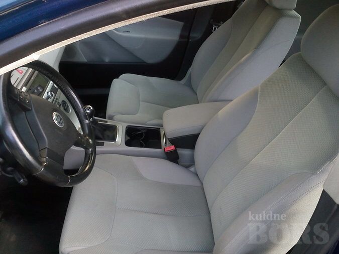 VW PASSAT 4MOTION TDI 103 kW -06