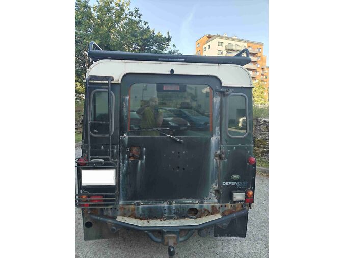 LAND ROVER DEFENDER 110 2.5 TD5 -02