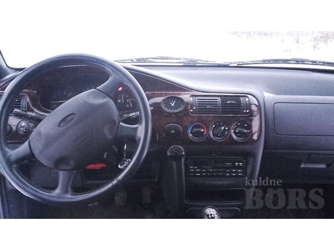 FORD ESCORT CHIA 1.4 R4 55 kW -95