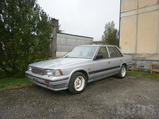 NISSAN LAUREL 2.8D-88