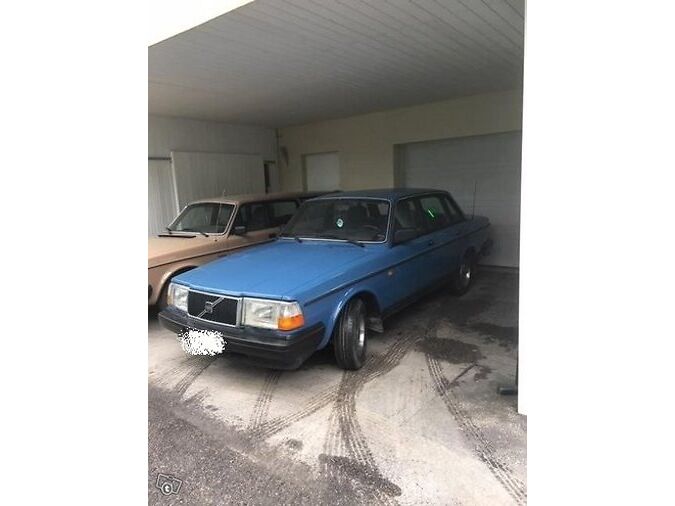 VOLVO 240 GRAND LUXE D24  R6 VW 60 kW -88
