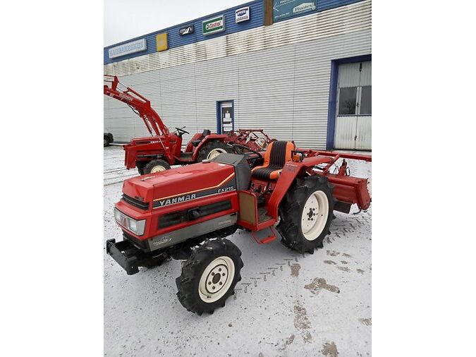 TRAKTOR YANMAR- 215 + FREES