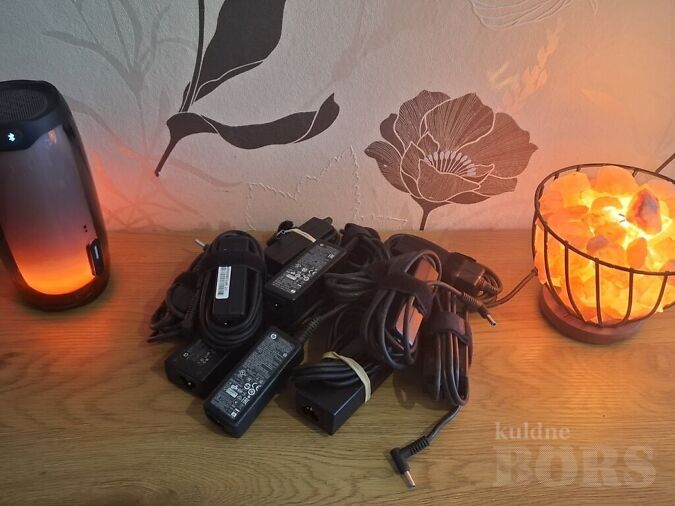 10TK-ORIGINAL HP 45W LAADIJA