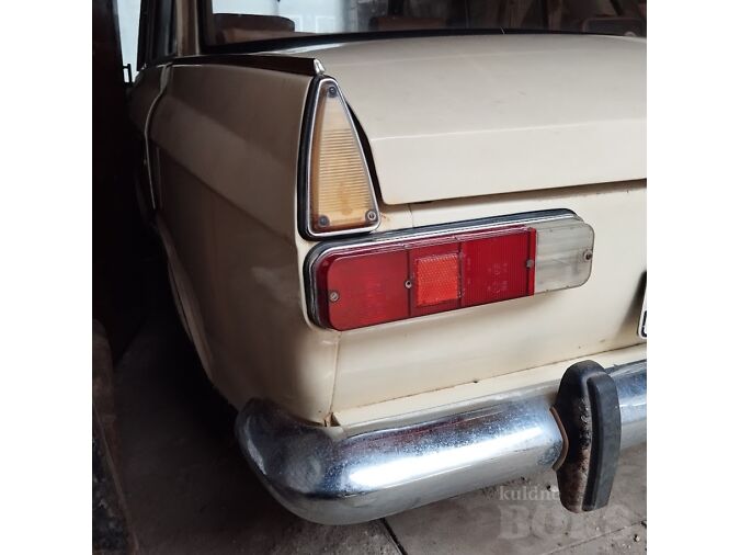 MOSKVICH IŽ 412
