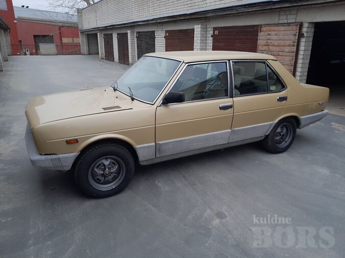 FIAT 131 1982