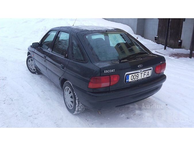FORD ESCORT CHIA 1.4 R4 55 kW -95