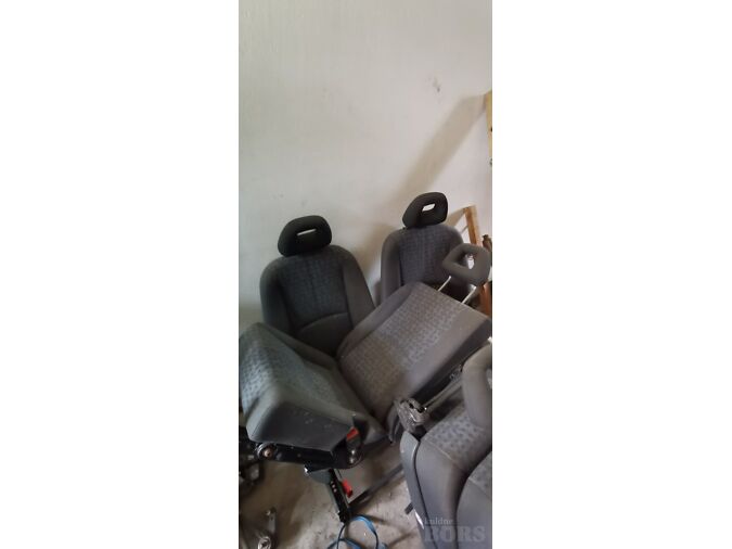 MB VANEO 414 2004 ISTMED