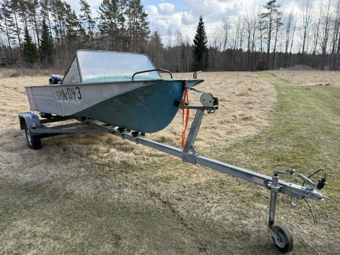 MOOTORPAAT VORONEZ+ UUEVÄÄRNE 20HJ TOHATSU MOOTOR+ PAADIKÄRU