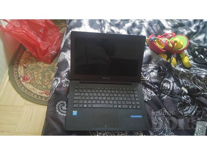 ASUS X453M