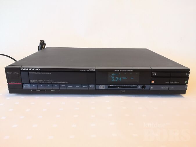 GRUNDIG CD8400