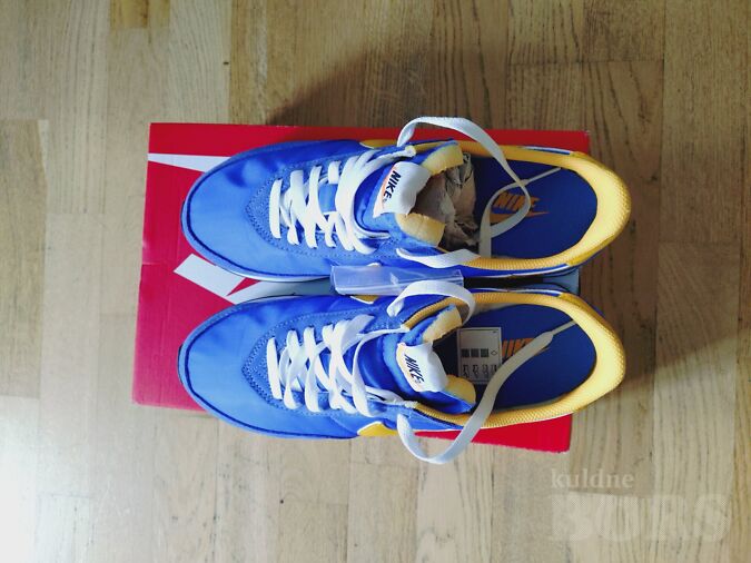 UUED JALATSID NIKE WAFFLE SUURUS 45