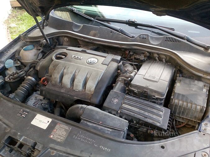 VW PASSAT 4MOTION TDI 103 kW -06
