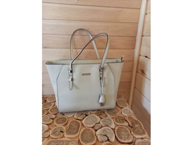 KOTT GUESS