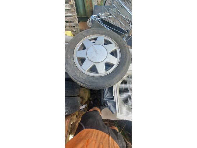 MÜÜA AINULAADSED 14" VALUVELJED 4X100