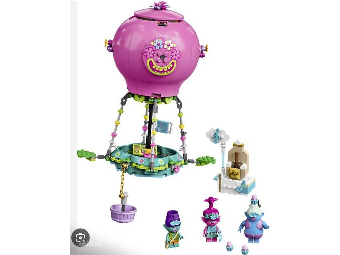 6+ LEGO TROLLS 41252. POPPY’S HOT AIR BALLOON ADVENTURE