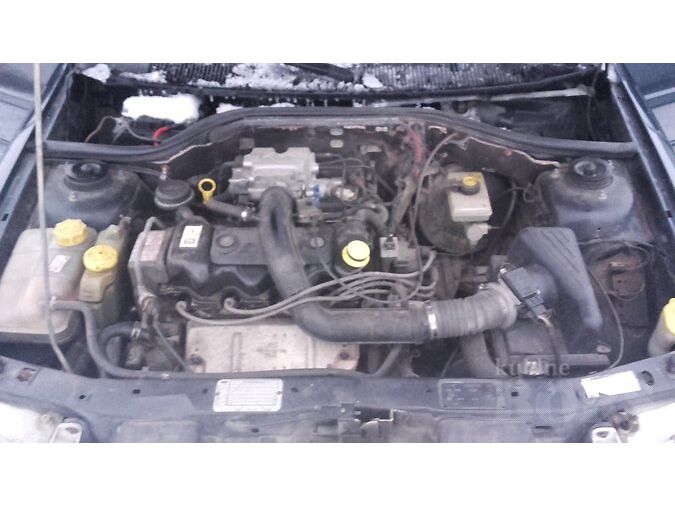FORD ESCORT CHIA 1.4 R4 55 kW -95