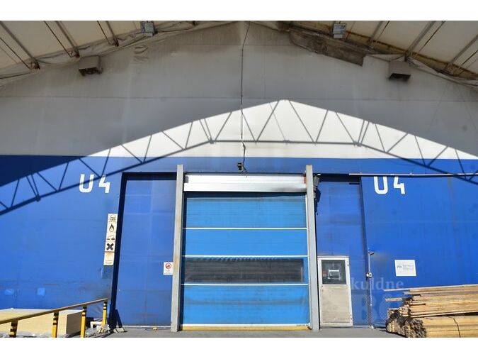PVC HALL: eest suur