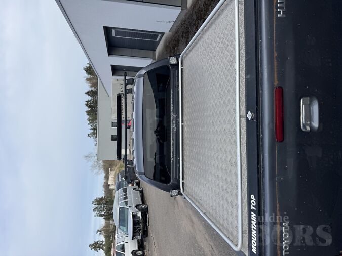 TOYOTA HILUX KASTI KATE