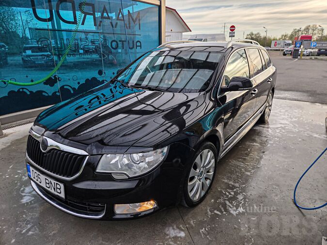 SKODA SUPERB TDI 125 kW -11