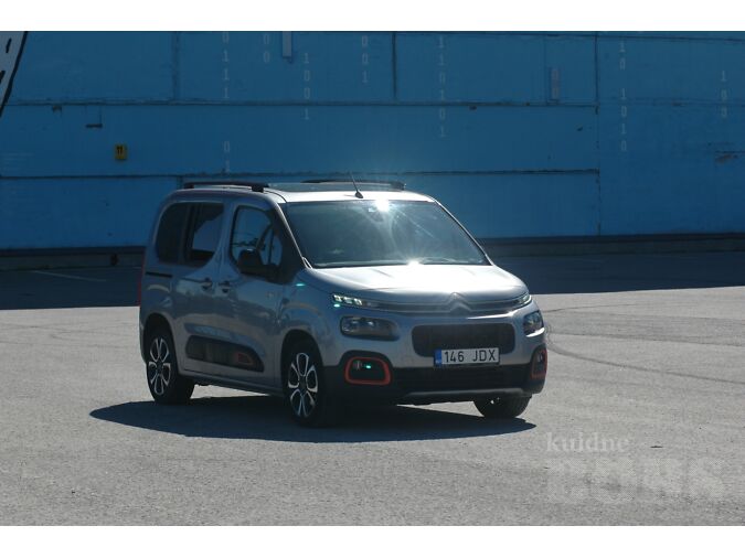 CITROEN BERLINGO L1 SHINE BLUEHDI 130 1.5 96 kW -21