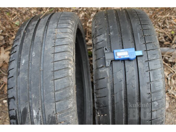 SUVEREHVID MICHELIN 215/45/R18