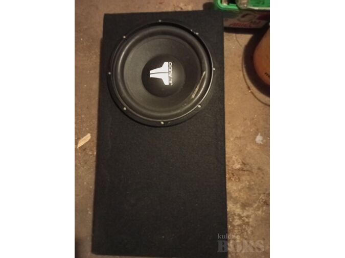 SUBWOOFER.
