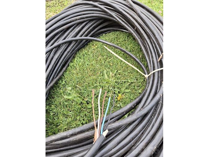 4X1,5+1,5 0,6/1KV 16A P45 MCMK PVC MAAKAABEL