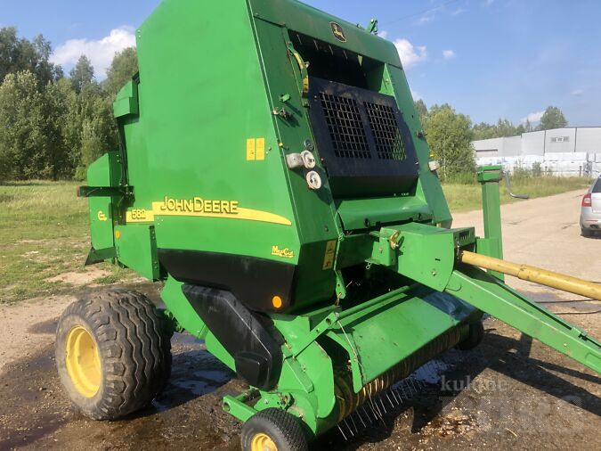 JOHN DEERE 582